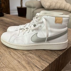Nike Women Blazers 9.5- white with grey logo